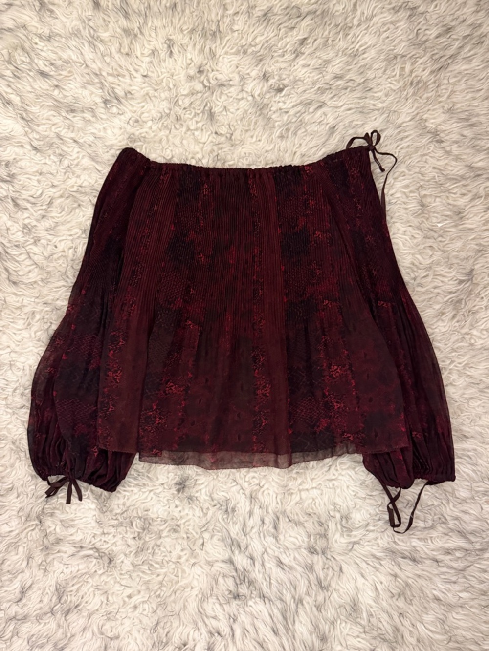 Wilfred ‘Talence’ Off-Shoulder Blouse - Dark Red Snakeskin